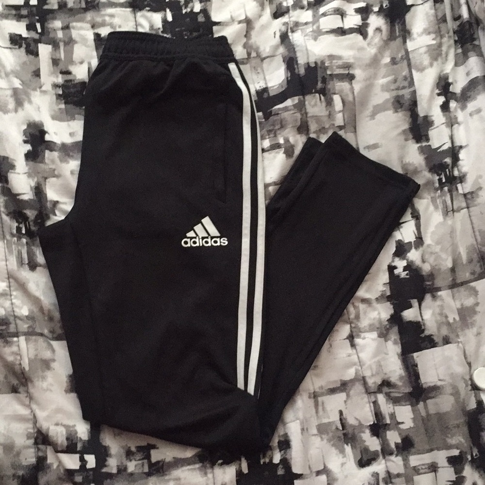Adidas sweatpants kids L